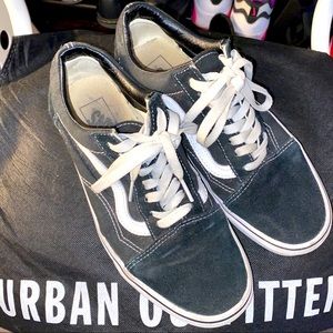 MOVING SALE! VANS Low-Skate Womens Shoe